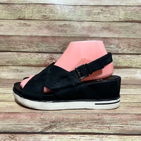 Eileen Fisher Spa Strap Sandals - Picture 1 of 7